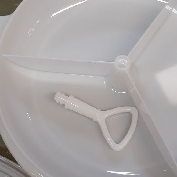 3 pc. Tupperware #405-2 divided tray, 11-909 relish dish, 732-1 condiment server - Picture 9 of 16